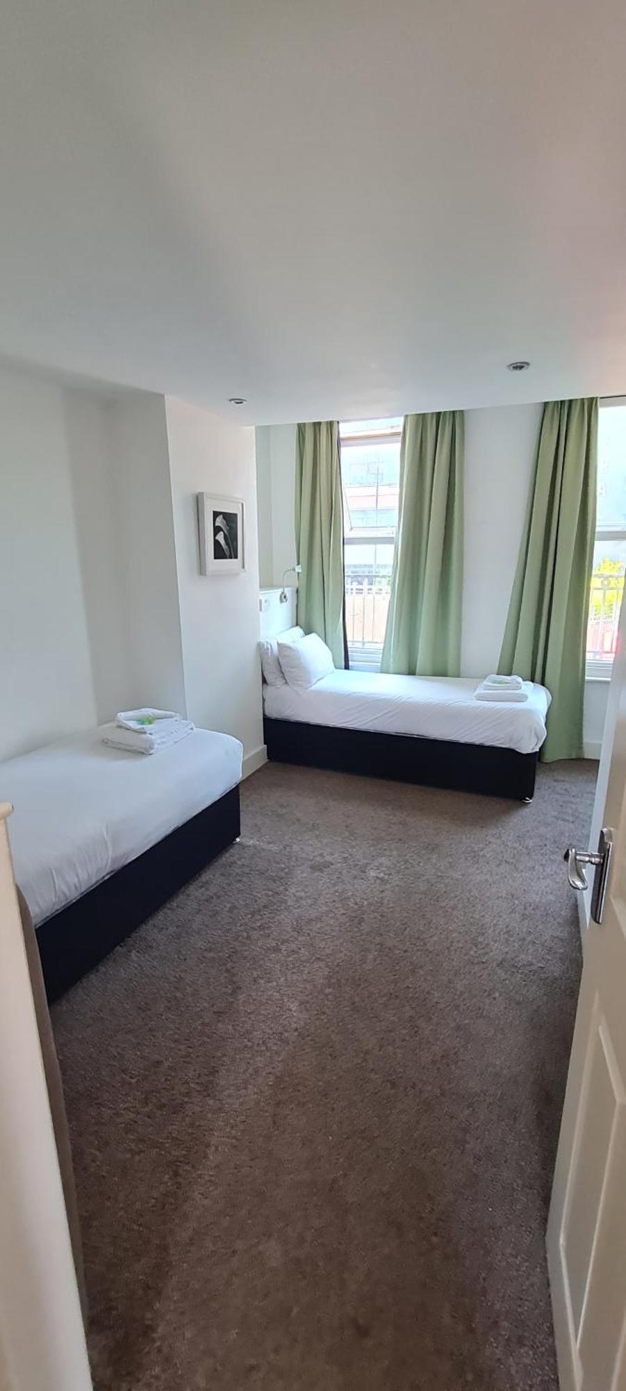 H.V Apartments シェフィールド エクステリア 写真